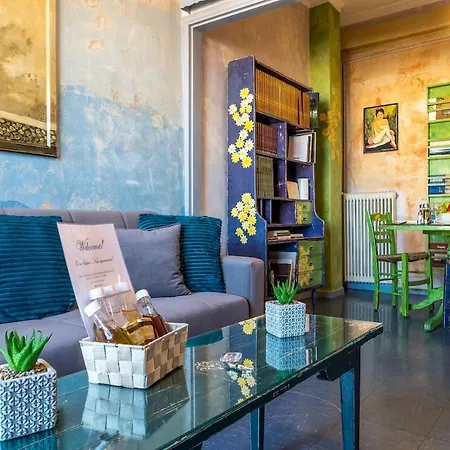 Sailor's Nest, Seaview Vfm Flat In Chania Downtown Apartment