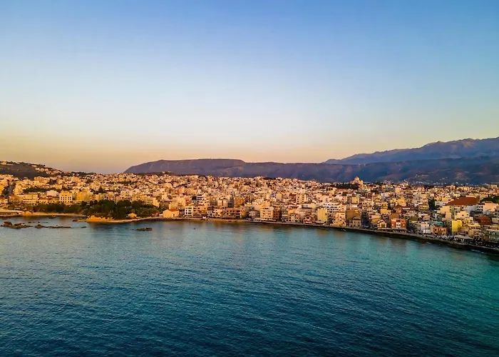 Апартаменты Sailor's Nest, Seaview Vfm Flat In Chania Downtown Ханья